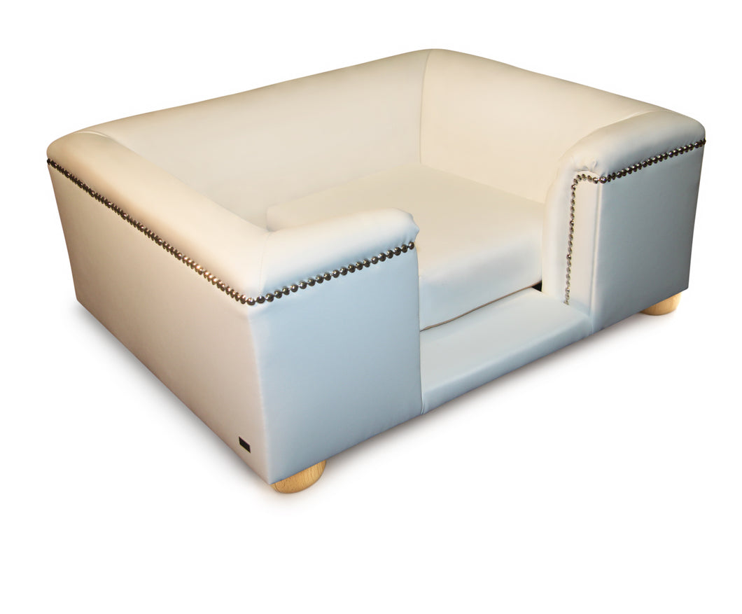 Toy Windsor bed in White Faux leather - Ex-Display